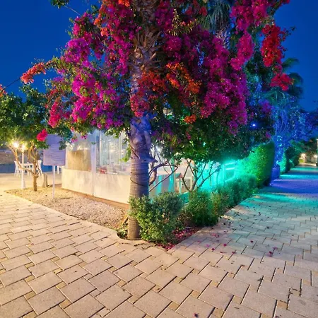 Apartment Spacious One Bedroom In Caesar & Spa, Long *