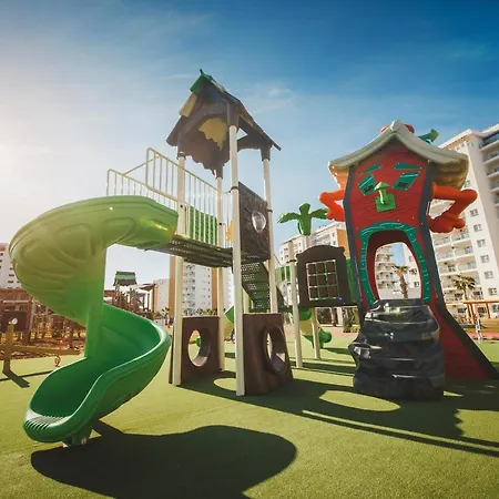 Spacious One Bedroom In Caesar & Spa, Long Appartement