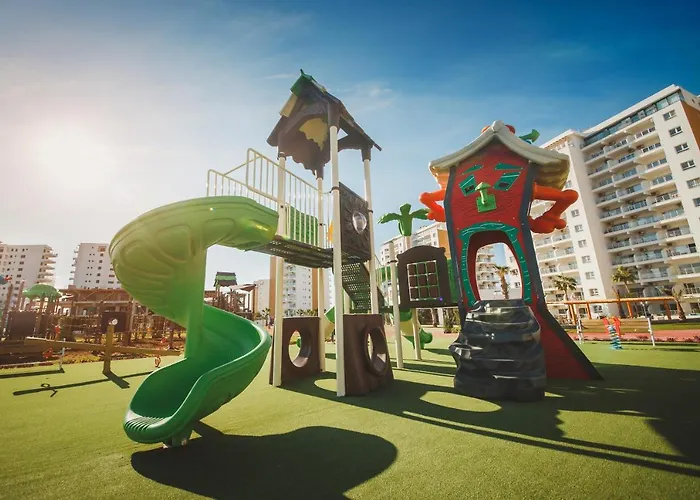 Spacious One Bedroom In Caesar & Spa, Long 公寓