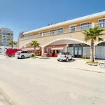 Apartment Spacious One Bedroom In Caesar & Spa, Long *