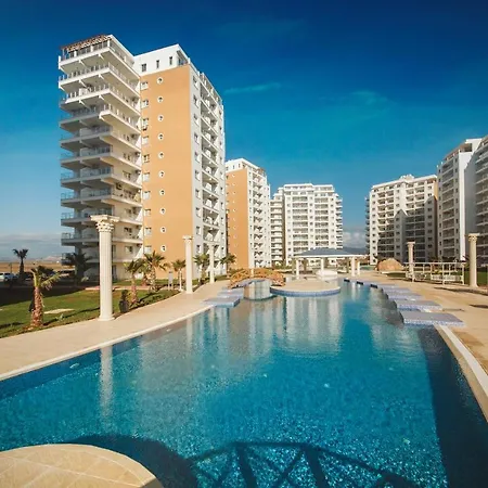 Spacious One Bedroom In Caesar & Spa, Long *