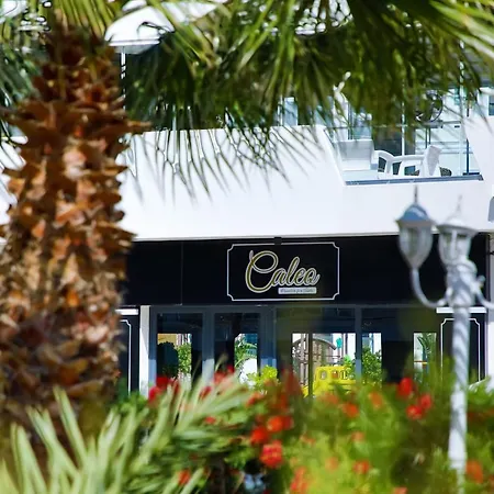 Spacious One Bedroom In Caesar & Spa, Long Apartament Perivolia tou Trikomou