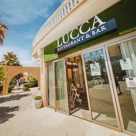 Spacious One Bedroom In Caesar & Spa, Long Apartament Perivolia tou Trikomou