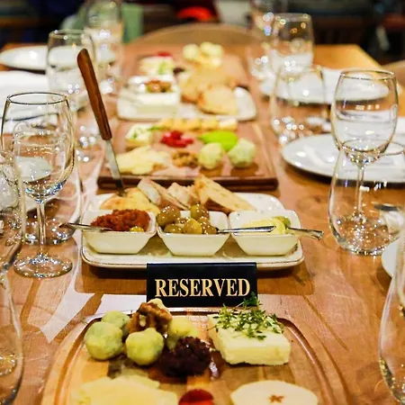 Spacious One Bedroom In Caesar & Spa, Long Apartament *