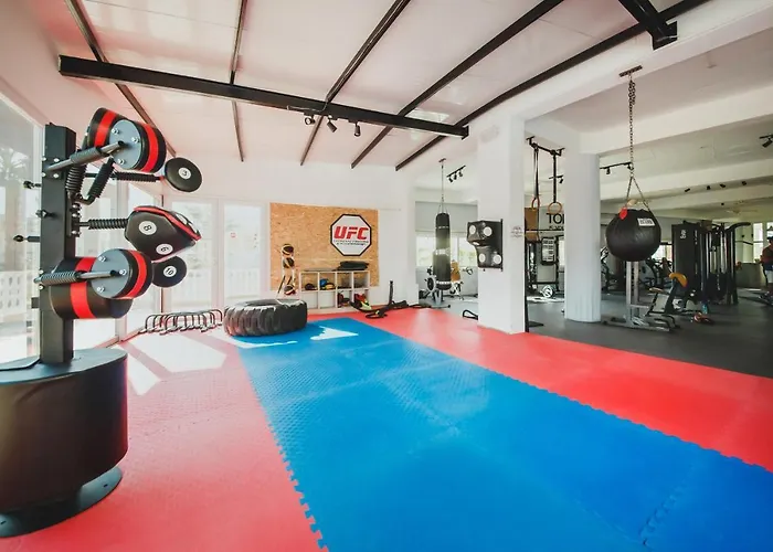 Spacious One Bedroom In Caesar & Spa, Long Apartmán