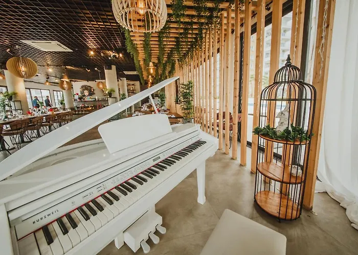 Spacious One Bedroom In Caesar & Spa, Long Apartmán